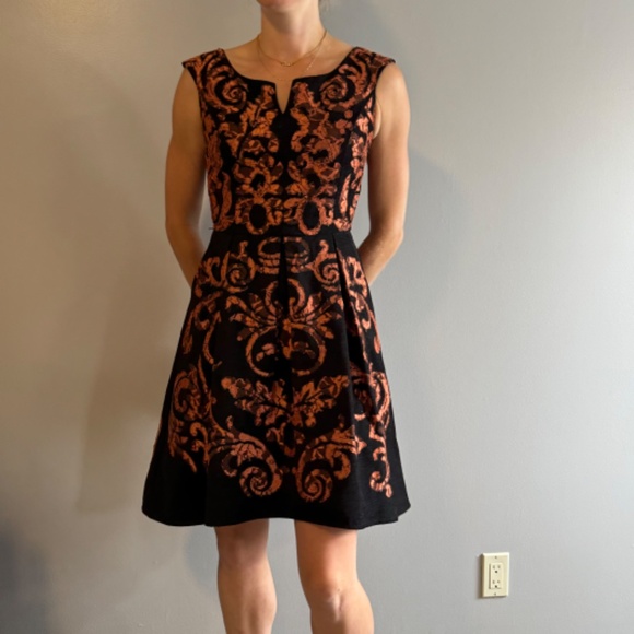 Yoaha Baraschi Lace Mirissa Dress - Picture 4 of 10